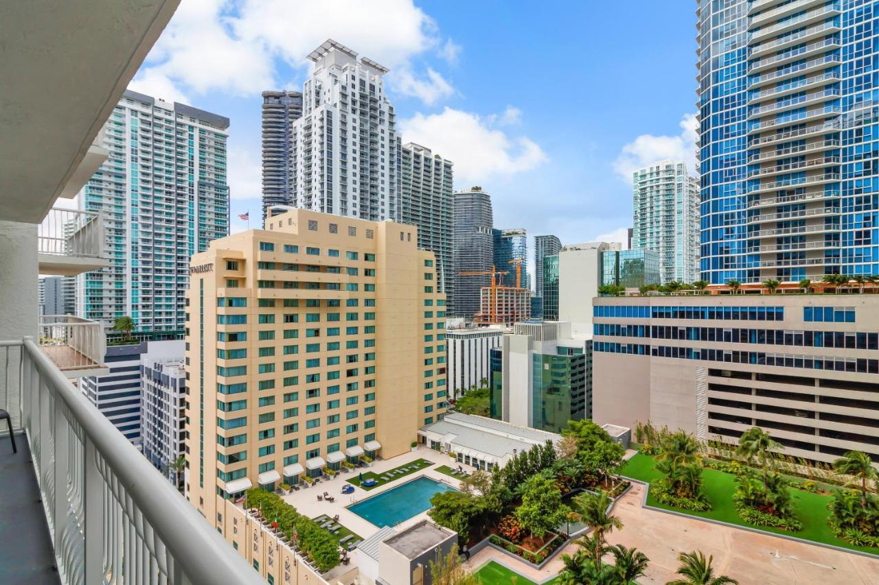 The Club At Brickell Bay Luxury Suites Майами Экстерьер фото